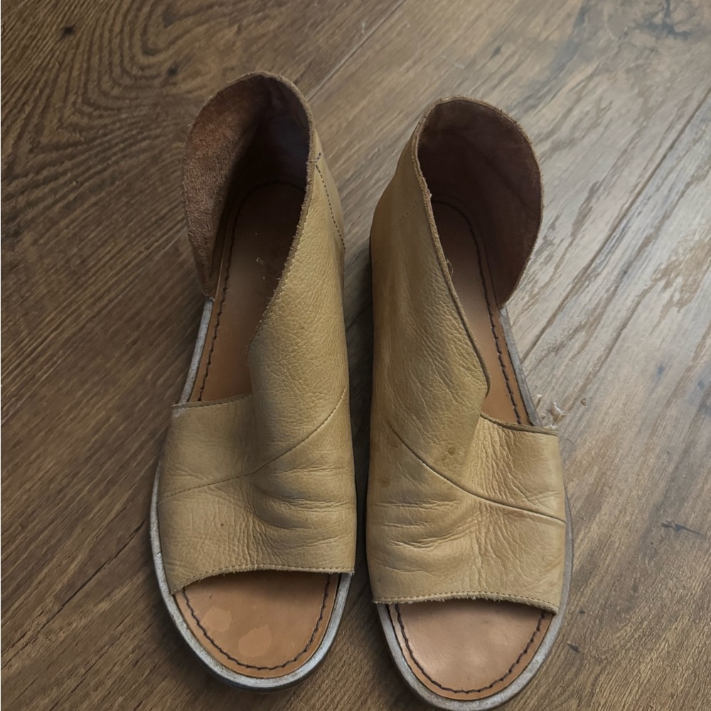 Free People Tan Leather Open-Toe Sandals